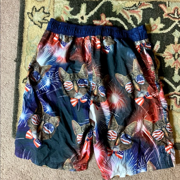 M Crazy Unique CATS & Fireworks Patriotic Shorts!! - Picture 9 of 12